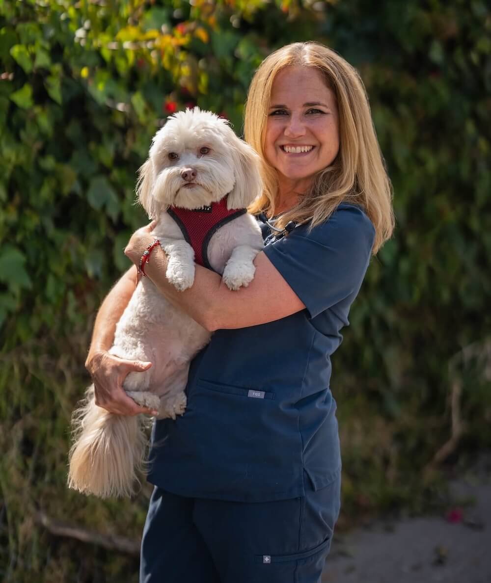 Santa Monica Pet Medical Center Dr. Annie Hernandez